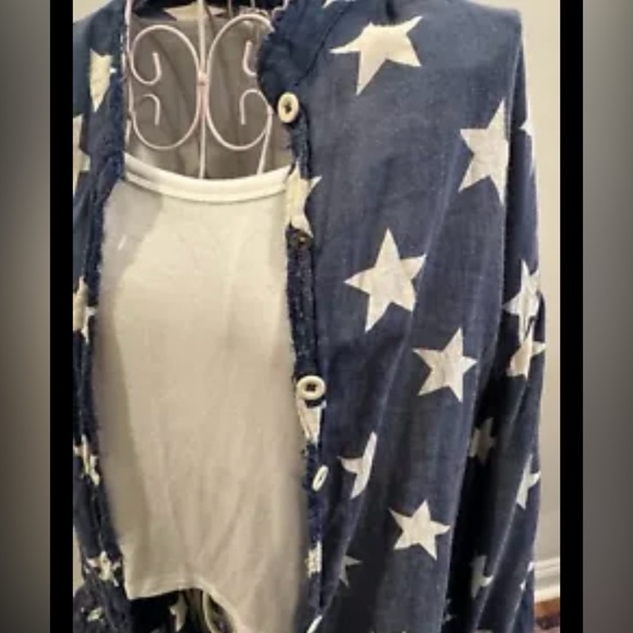 Magnolia Pearl Betsy Ross Button/Snap Top~Star Print OSFM Hard To Find!! NWOT 🎆 - Picture 6 of 7